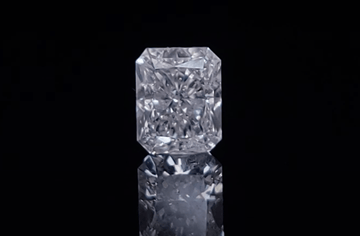 Radiant shape lab-grown diamond 1.00ct E color VS1 clarity