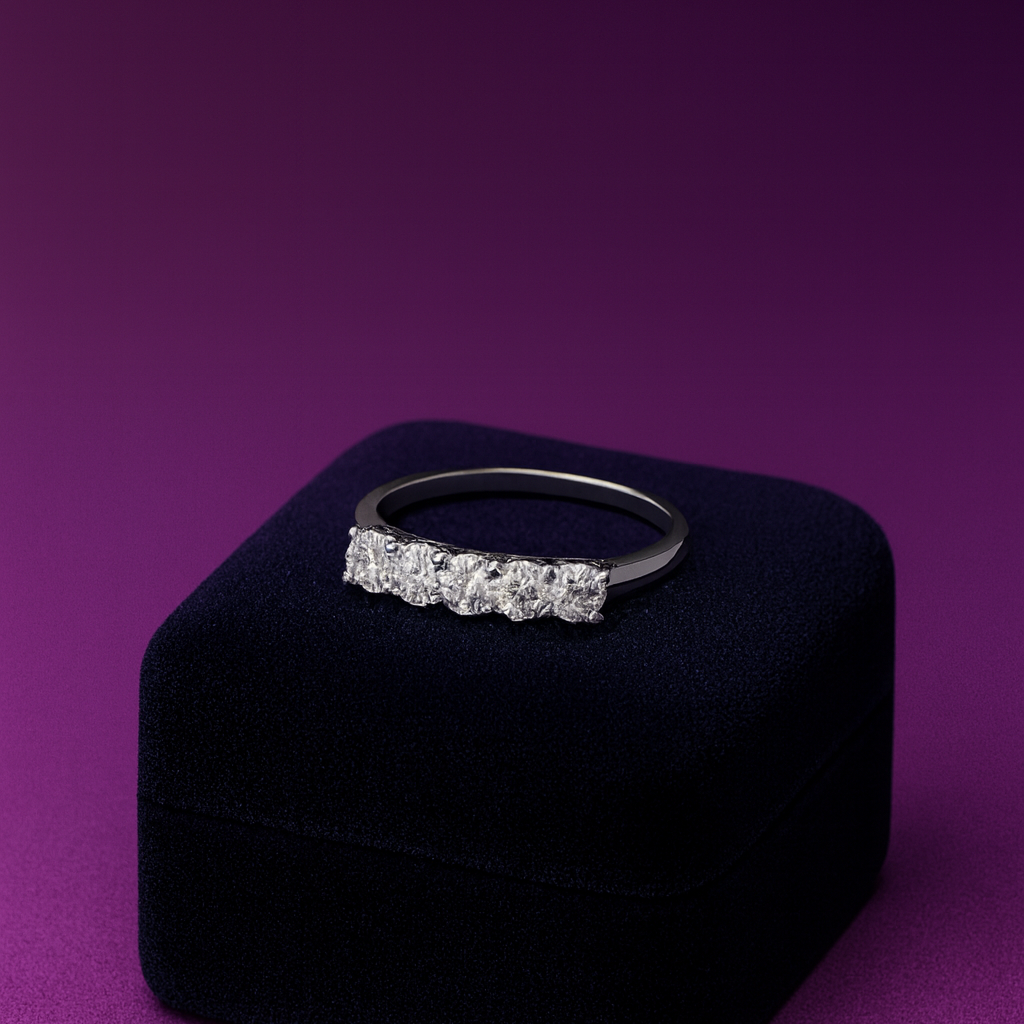 5 diamants 0,23 carat semi-éternité en or blanc 14 carats