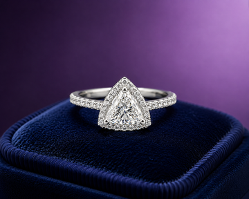 1.53 D VVS2 Triangular lab-grown diamond 14k gold