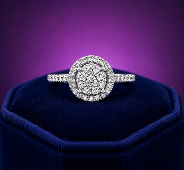 Gorgeous diamond halo engagement ring 0.70 (ctw) in 14k gold
