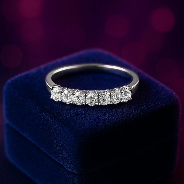 Semi-eternity wedding band 0.56 (CTW) in 14k white gold