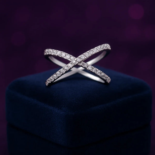 Stylish cocktail ring 0.14 (ctw) in 14k white gold