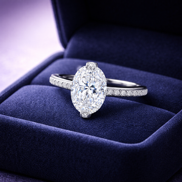 Bague solitaire ovale en diamant de laboratoire 2,26 (ct) VS1 E en or 14 carats 