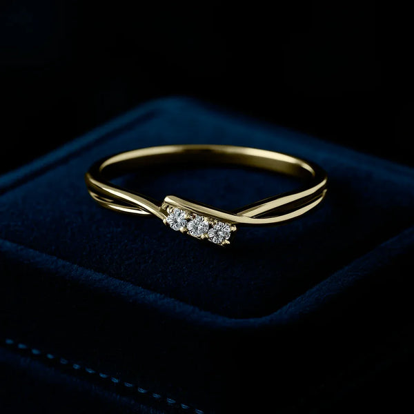 Promise ring in 10k yellow gold with 0.05 (ctw)