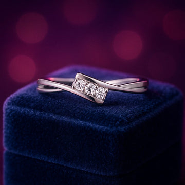 Charming 3 stone promise ring in 10k white gold 0.05 (ctw)