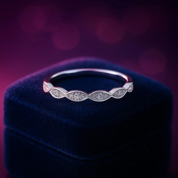 Marquise design semi-eternity in 14k gold