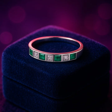 Emerald & diamond wedding band 0.64 (ctw) in 10k yellow gold