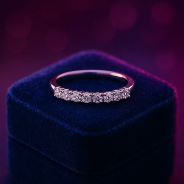 Bague anniversaire semi-éternité 9 diamants 0,18 carat en or blanc