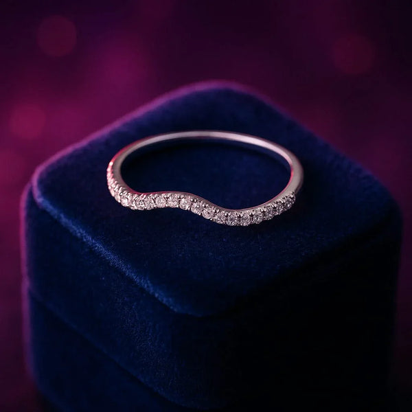 Curved charm semi-eternity ring 0.20 (ctw) in 14k gold