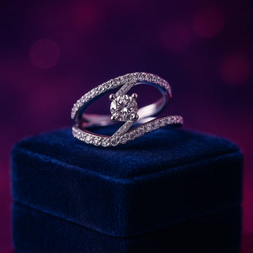 Bague de fiançailles frappante 0,78 (ctw) en or blanc 14 carats 