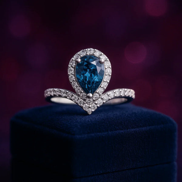 Pear shape blue white lab-grown diamond ring 1.78 (ctw) 14k gold